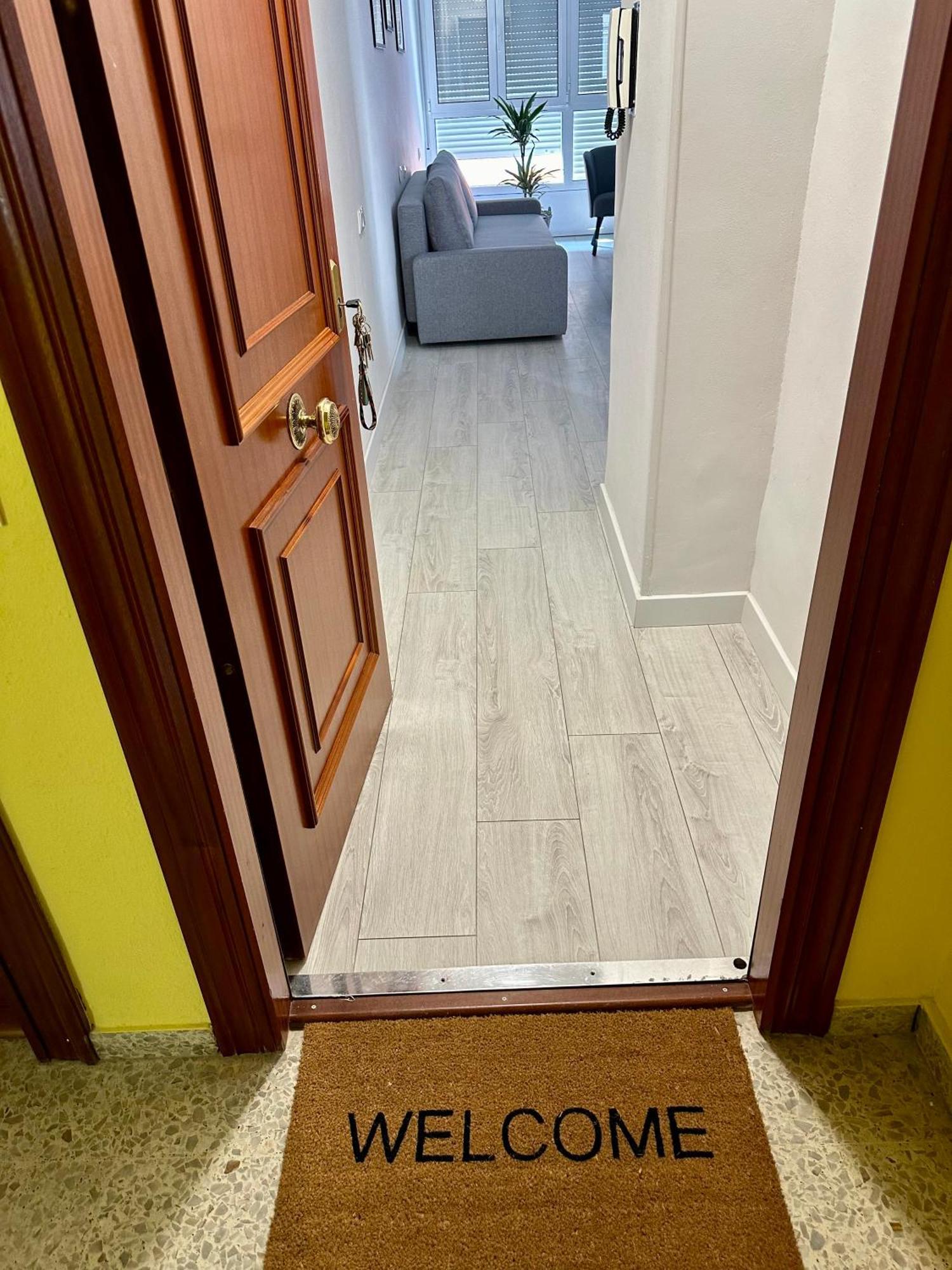 Cozy Flat 5 Mins From The Beach Хихон Экстерьер фото