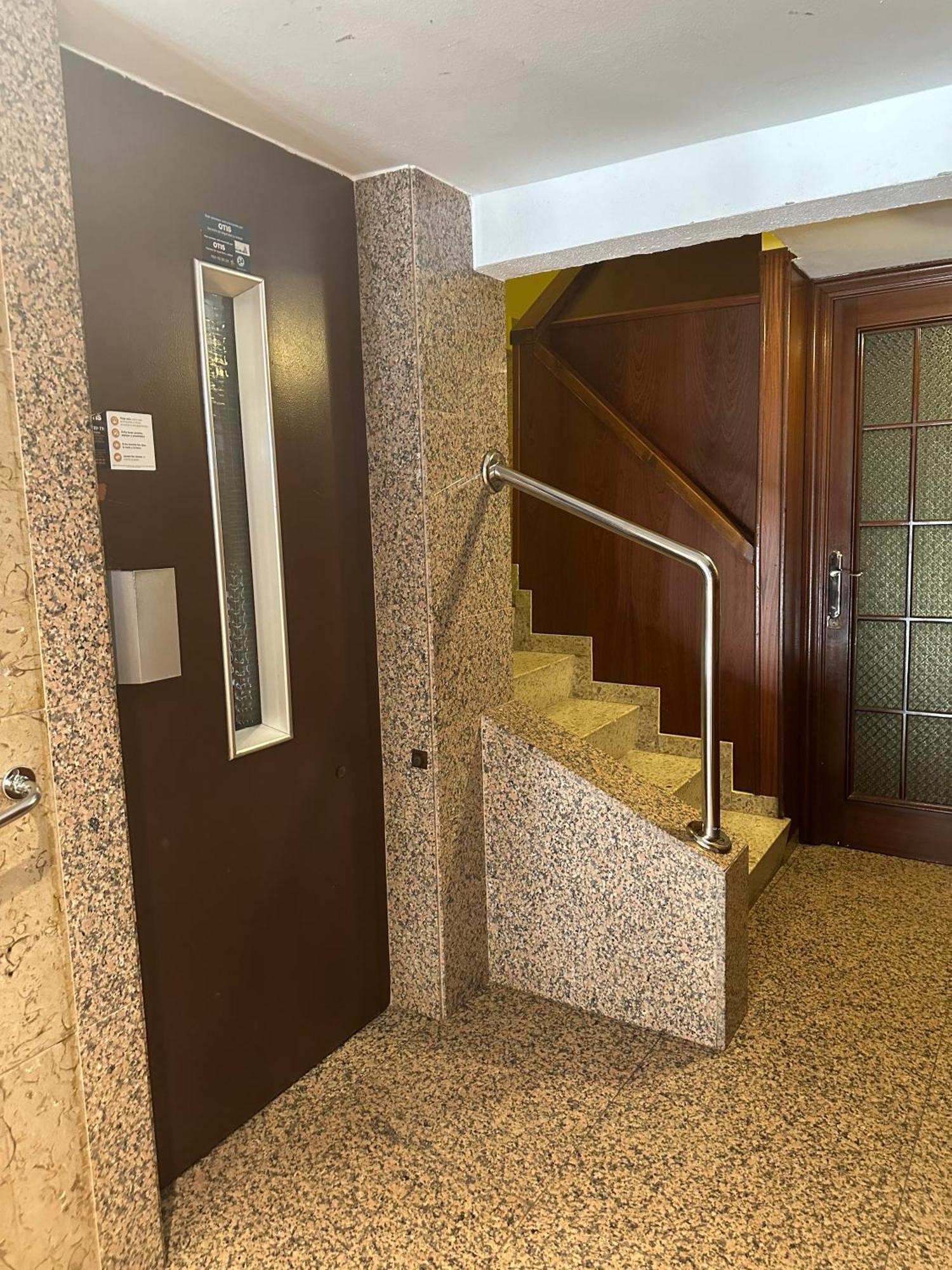 Cozy Flat 5 Mins From The Beach Хихон Экстерьер фото